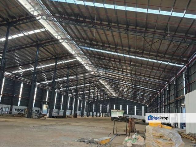 Warehouse for rent in Majlis Bandaraya Subang Jaya, Petaling