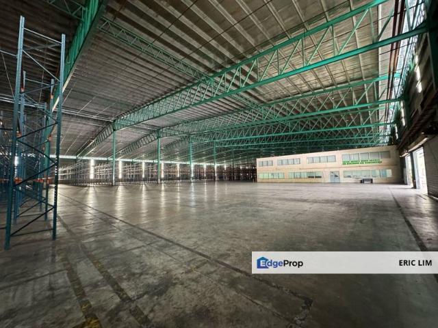 Warehouse for rent in Petaling, Subang Jaya