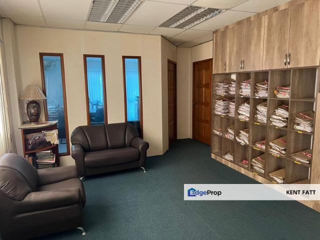 Shop for sale in Petaling, Subang Jaya
