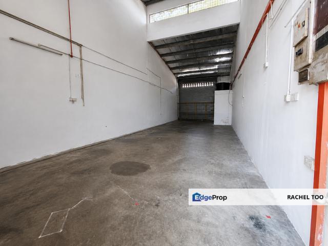 Warehouse for rent in Petaling, Subang Jaya