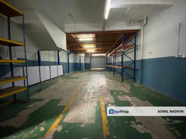Warehouse for rent in Petaling, Subang Jaya