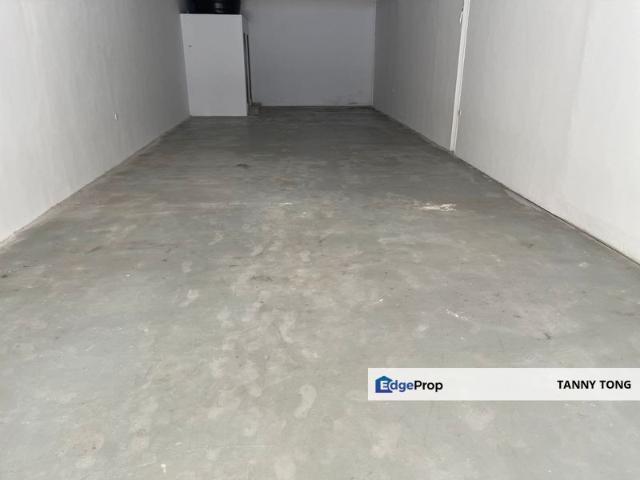 Warehouse for rent in Majlis Bandaraya Subang Jaya, Petaling