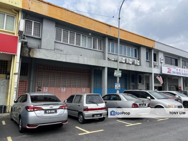 Warehouse for sale in Petaling, Subang Jaya