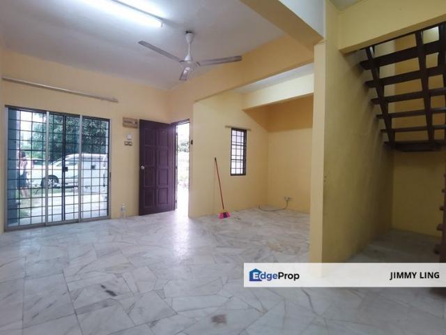 House for sale in Petaling, Subang Jaya