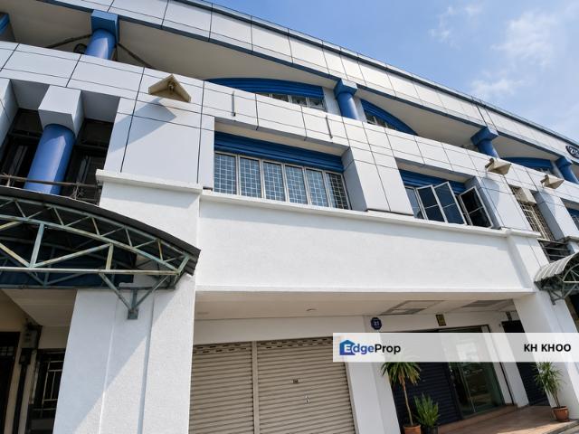 Shop for rent in Petaling, Subang Jaya