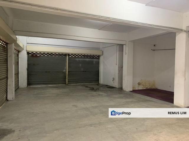 Shop for rent in Petaling, Subang Jaya