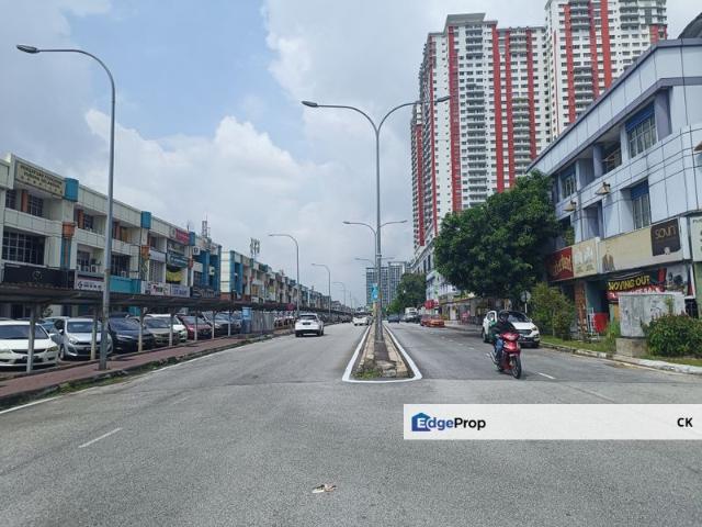 Shop for rent in Petaling, Subang Jaya