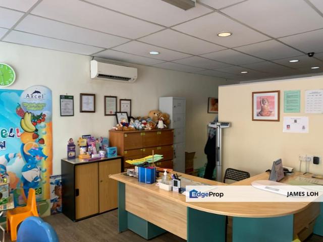 Shop for rent in Petaling, Subang Jaya