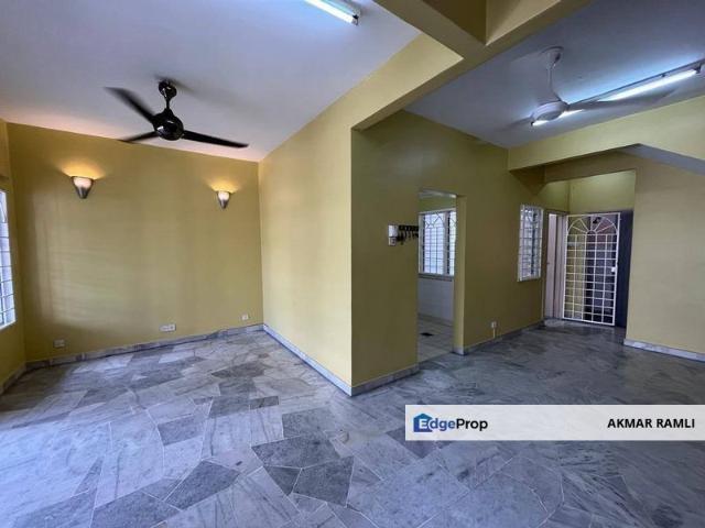 House for sale in Petaling, Subang Jaya