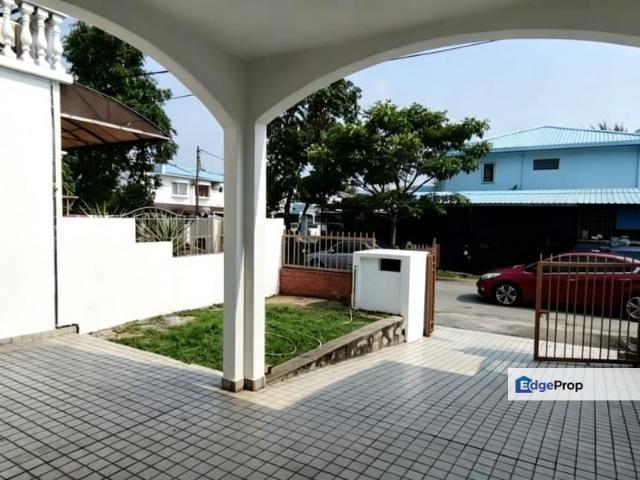 House for sale in USJ 2, Majlis Bandaraya Subang Jaya