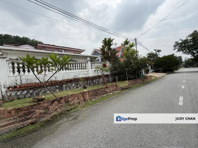 House for sale in USJ 2, Majlis Bandaraya Subang Jaya