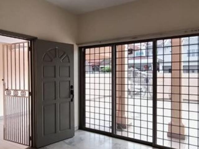 House for sale in Petaling, Subang Jaya