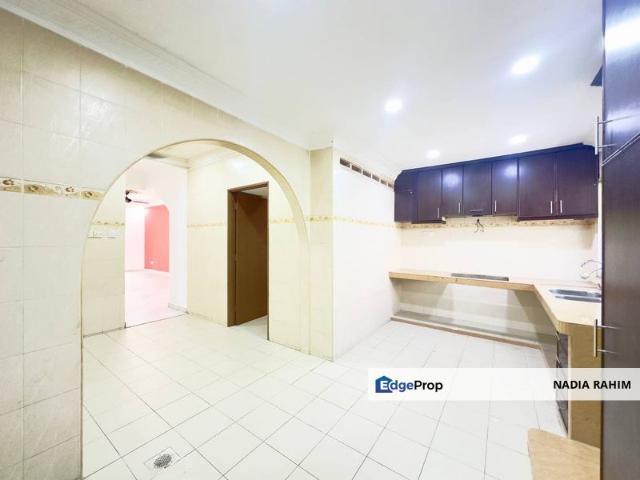 House for sale in Petaling, Subang Jaya