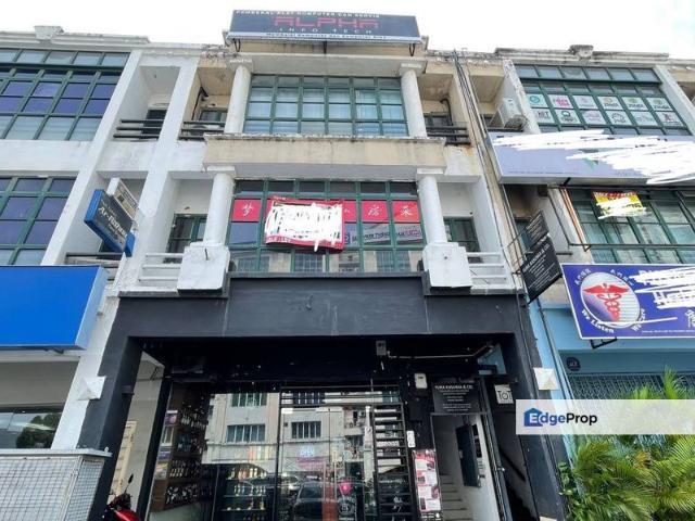 Shop for sale in Petaling, Subang Jaya