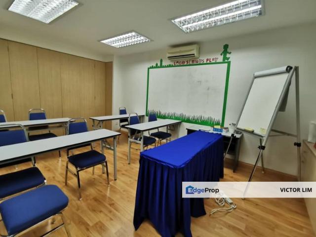 Shop for sale in Petaling, Subang Jaya