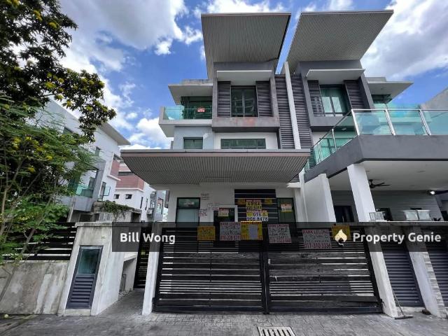 Residential House for sale in Petaling, Subang Jaya