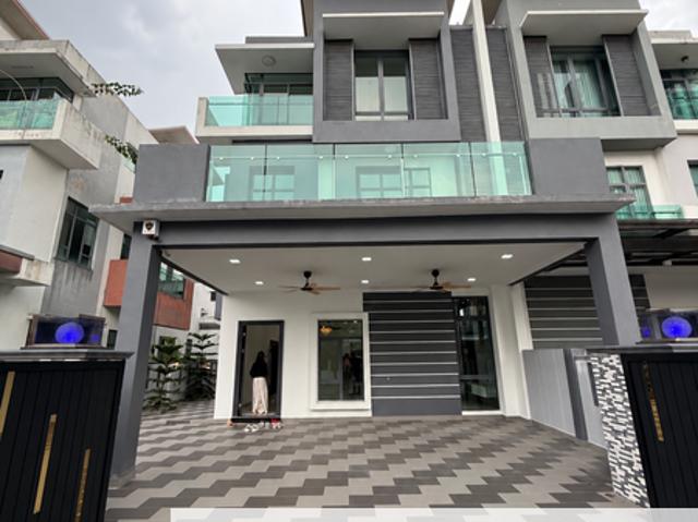 House for sale in USJ 1, Majlis Bandaraya Subang Jaya