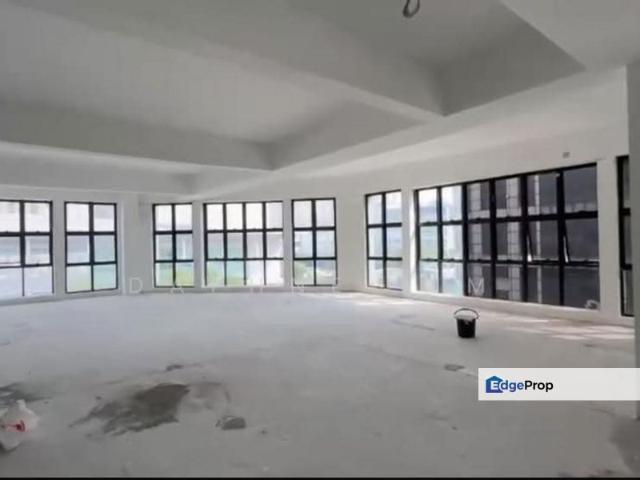 Shop for rent in Petaling Jaya, Petaling
