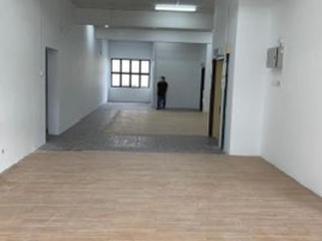 Shop for rent in Petaling, Subang Jaya