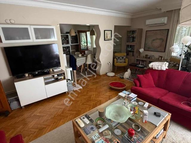 Üsküdar, İstanbul içerisinde kiralık mülk