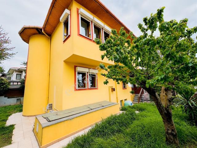 Üsküdar, İstanbul içerisinde satılık Villa