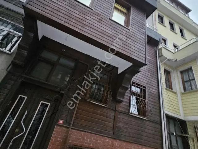 Üsküdar, İstanbul içerisinde kiralık mülk