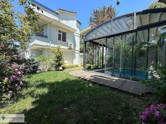 Üsküdar, İstanbul içerisinde kiralık Villa