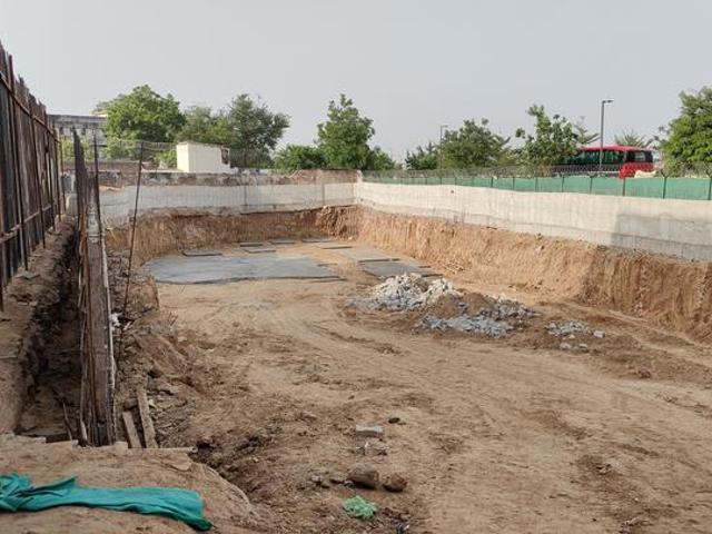 Flat for sale in Navrangpura - Ahmedabad, Gujarat