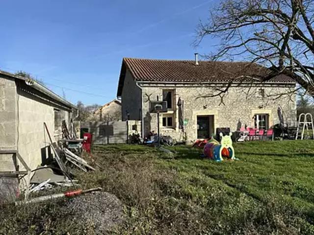 Maison vente à Montmorillon, Usson-du-poitou