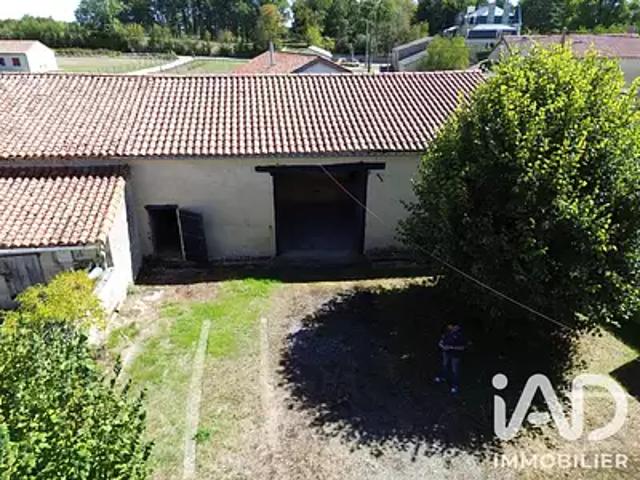 Garage vente à La Buthière, Usson-du-Poitou