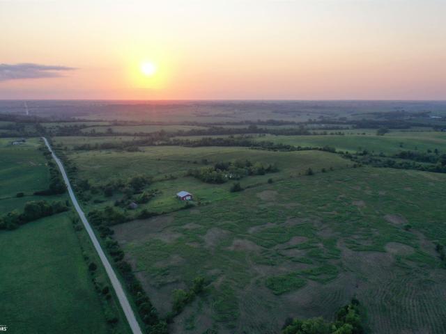 Farm for sale in Lacona, Iowa