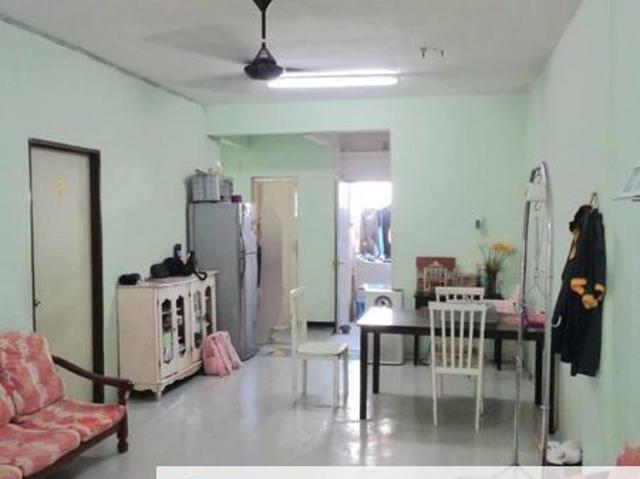Flat for sale in Petaling, Subang Jaya