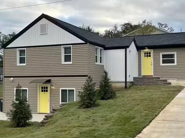 Condo for rent in Roanoke