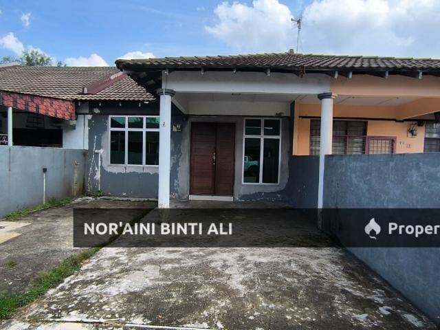 Terraced House for sale in Indera Mahkota 2, Indera Mahkota