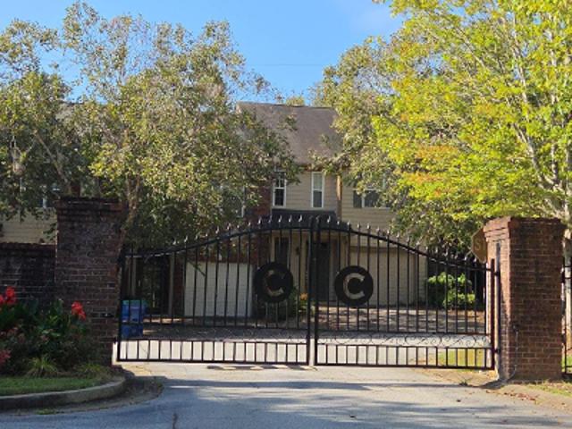 House for sale in Red Oak, Georgia