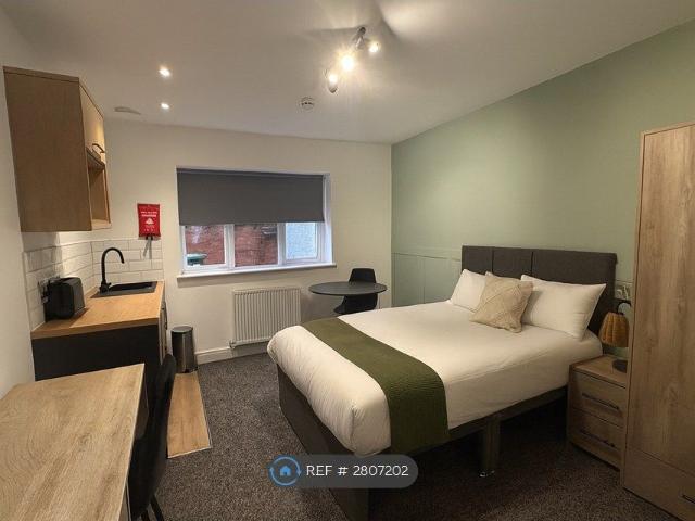 Room for rent in Littleover, East Midlands