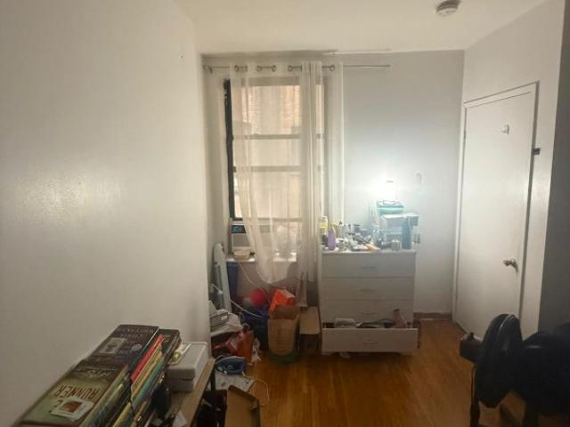 Room for rent in Arverne, New York