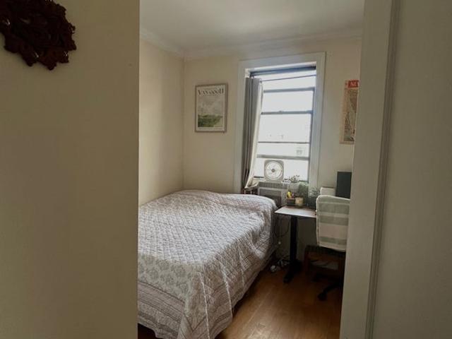 Room for rent in Arverne, New York