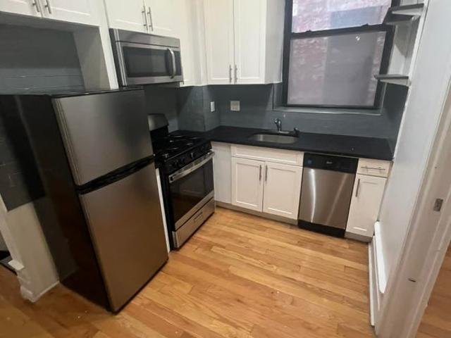 Room for rent in Arverne, New York