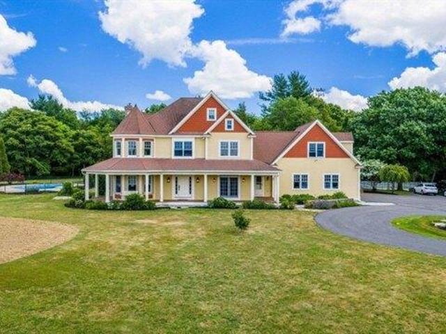 Land for sale in North Uxbridge, Massachusetts