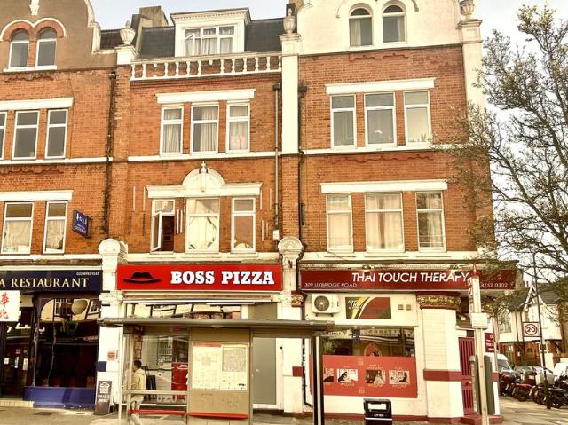 Studio for rent in London Borough of Ealing, Greater London