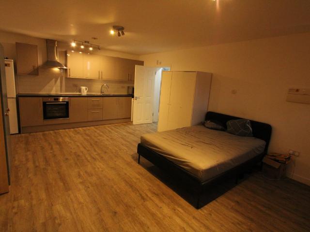 Studio for rent in London Borough of Ealing, Greater London