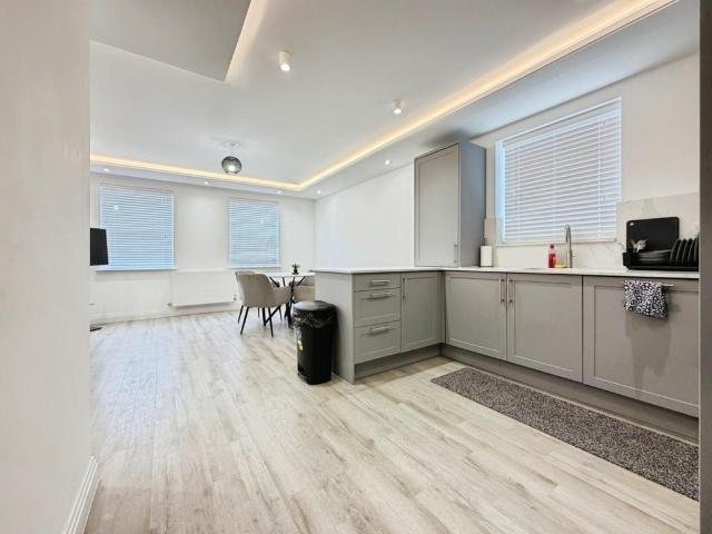 Apartment for rent in London Borough of Ealing, Hanwell