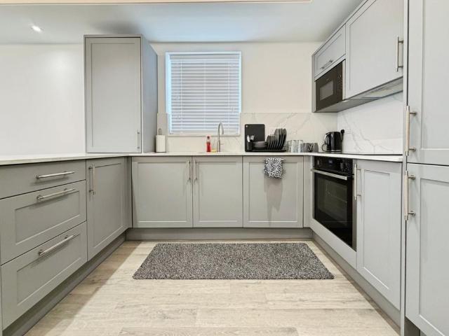 Apartment for rent in London Borough of Ealing, Hanwell