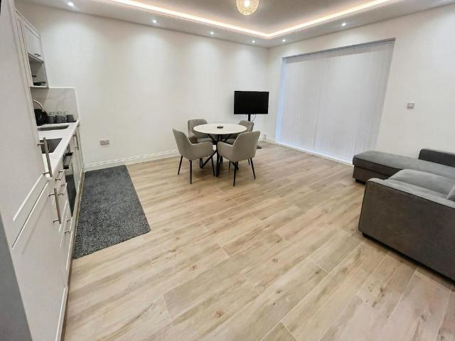House for rent in London Borough of Ealing, Hanwell