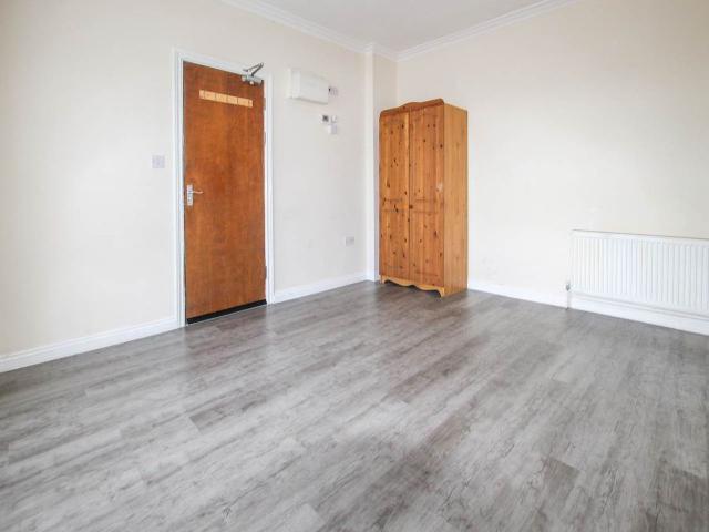 Studio for rent in London Borough of Hillingdon, Greater London