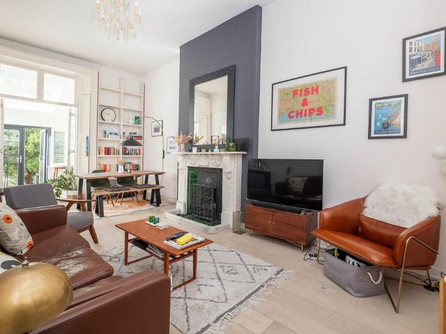 Apartment for rent in Surbiton, Greater London