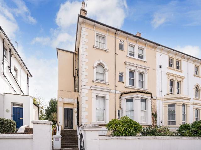 Apartment for rent in Royal Borough of Kingston upon Thames, Greater London