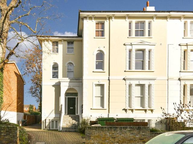 Apartment for rent in Surbiton, Greater London