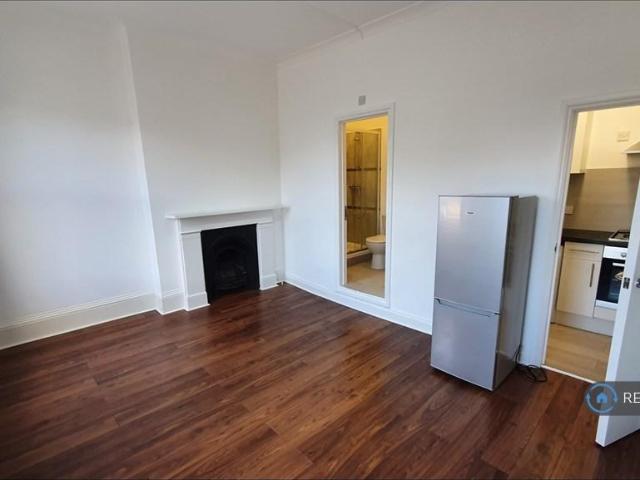 Apartment for rent in Shepherd's Bush, Greater London